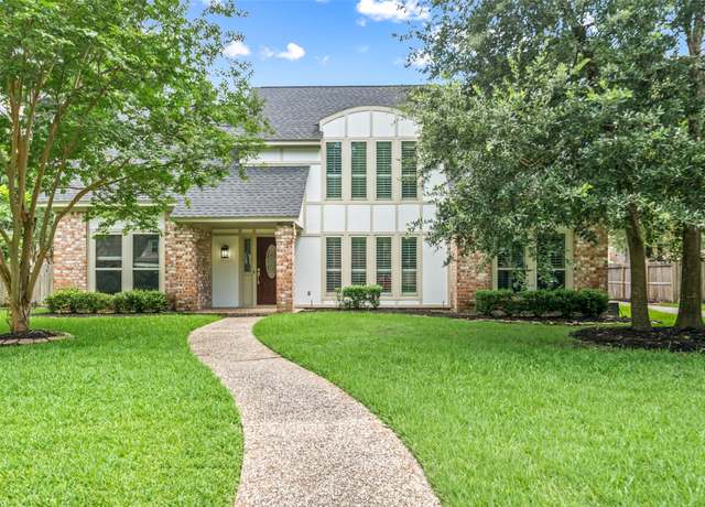 Property at 11607 Knobcrest Dr, Houston, TX 77070, 4 beds, 2.5 baths