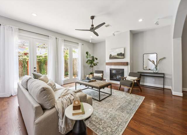 Property at 1540 Lawrence St, Houston, TX 77008, 3 beds, 2.5 baths