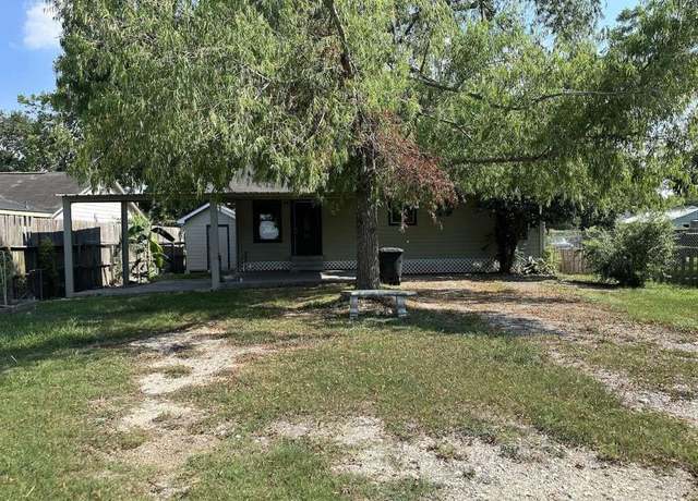 Property at 3418 Memel St, Houston, TX 77026, 3 beds, 1 bath