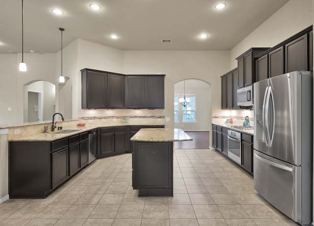 Property at 7610 Willow School Dr, Spring, TX 77389, 4 beds, 3 baths