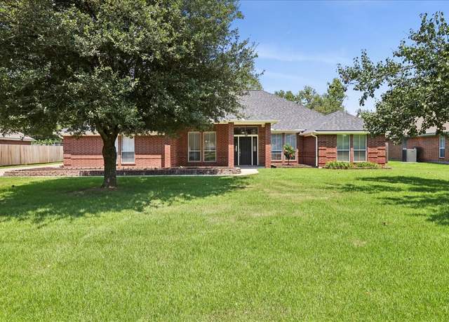 Property at 1204 Dawnwood, Orange, TX 77632, 4 beds, 2 baths