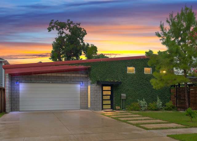 Property at 715 Algregg St, Houston, TX 77008, 3 beds, 2.5 baths