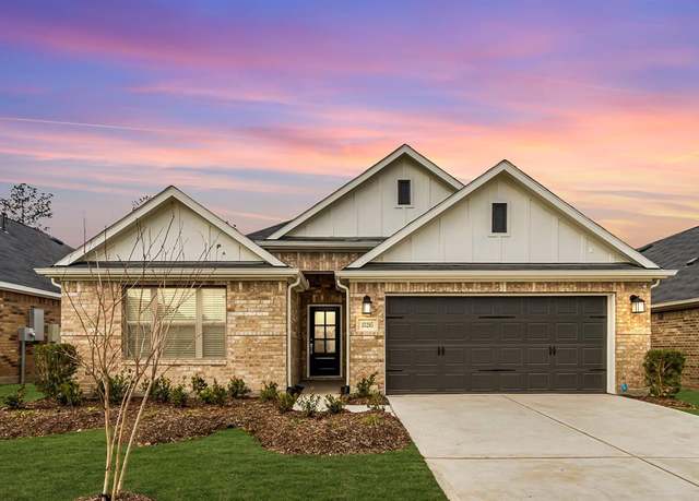 Property at 10285 S Goshawk Trl, Conroe, TX 77385, 4 beds, 3 baths