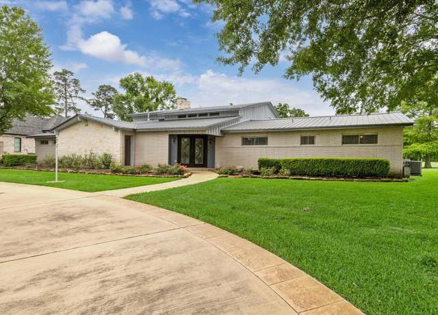 Property at 14303 Bonney Brier Dr, Houston, TX 77069, 4 beds, 3.5 baths