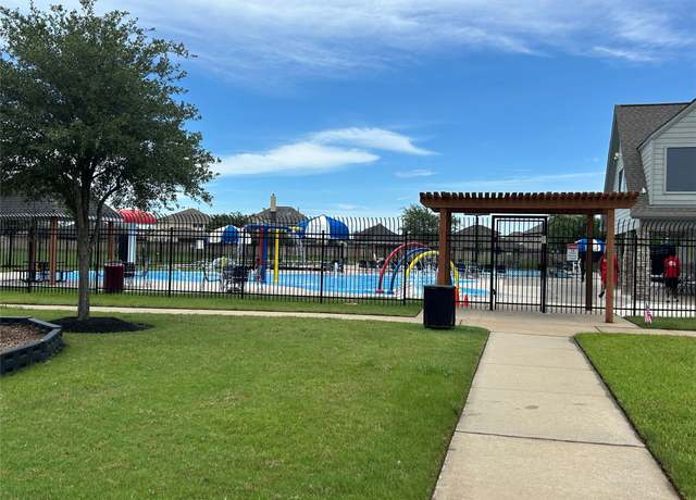 Property at 9439 Amethyst Glen Dr, Rosharon, TX 77583, 3 beds, 2 baths