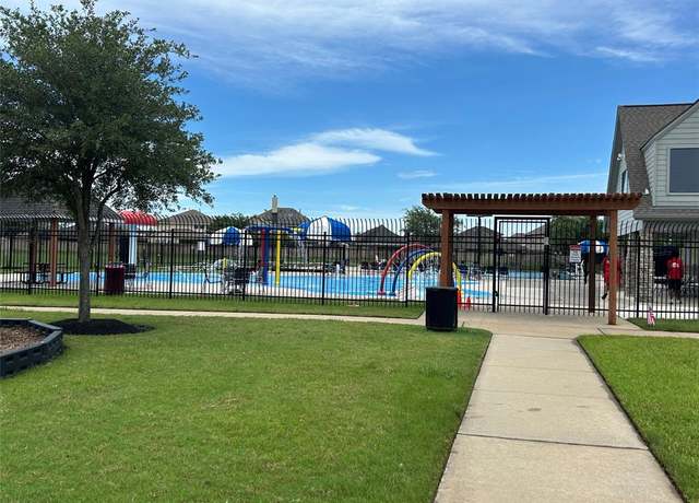 Property at 9439 Amethyst Glen Dr, Rosharon, TX 77583, 3 beds, 2 baths