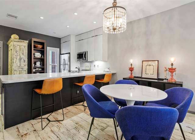 Property at 2100 Commonwealth St Unit B, Houston, TX 77006, 1 bed, 1.5 baths