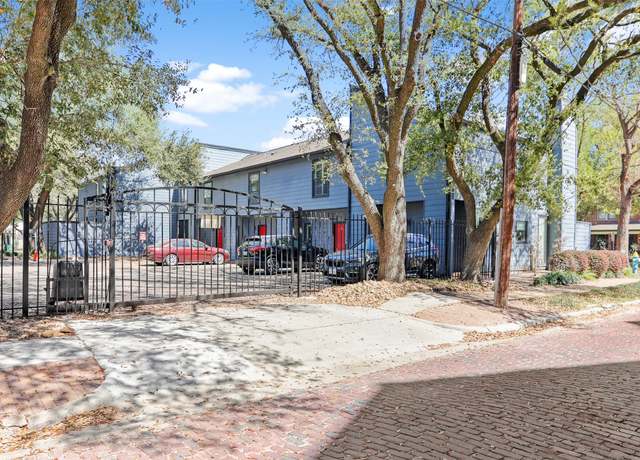 Property at 2100 Commonwealth St Unit B, Houston, TX 77006, 1 bed, 1.5 baths