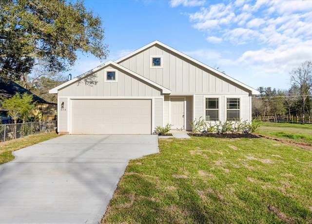 Property at 850 19th St, Hempstead, TX 77445, 3 beds, 2 baths