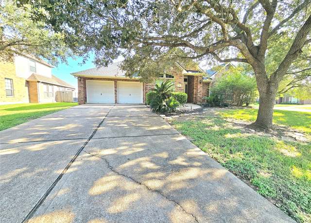 Property at 31 Crest Gate, Houston, TX 77082, 4 beds, 2.5 baths