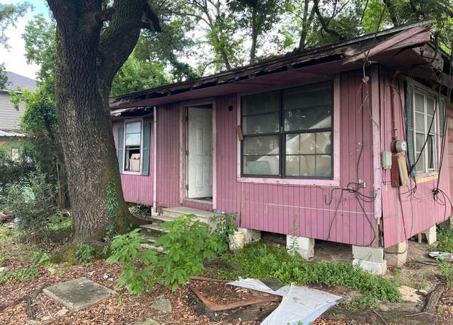 Property at 4814 Firnat St, Houston, TX 77016, 3 beds, 1 bath