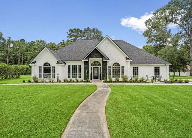 Property at 306 (310) Commons Trail Ln, Huffman, TX 77336, 3 beds, 2.5 baths