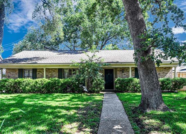 Property at 12726 Pebblebrook Dr, Houston, TX 77024, 3 beds, 2 baths