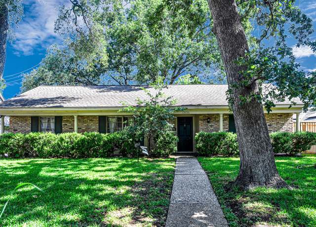 Property at 12726 Pebblebrook Dr, Houston, TX 77024, 3 beds, 2 baths