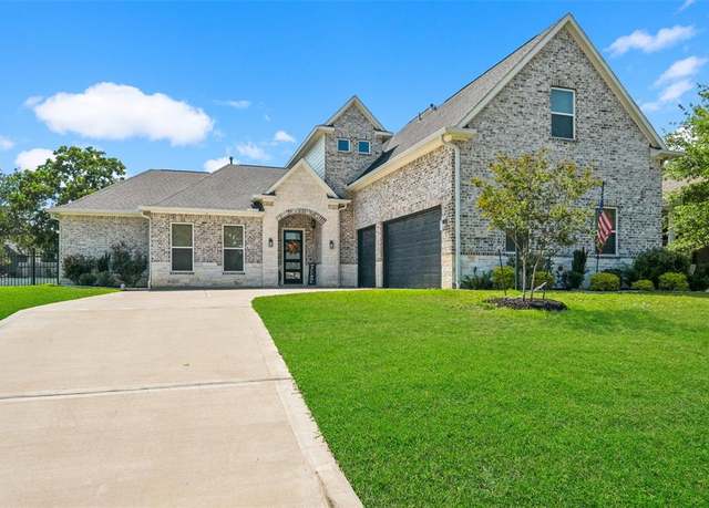 Property at 11 Waterford Way, Montgomery, TX 77356, 4 beds, 4.5 baths