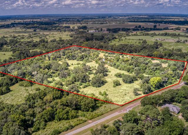 Property at 37585 Porter Ln, Hempstead, TX 77445