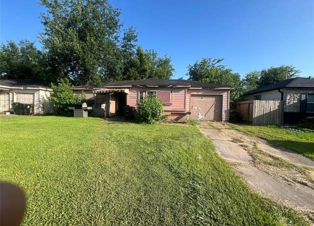 Property at 3334 Dulcrest St, Houston, TX 77051, 3 beds, 1 bath