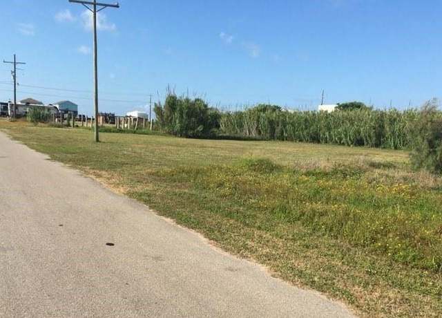 Property at 1021 Johnson Rd, Gilchrist, TX 77617