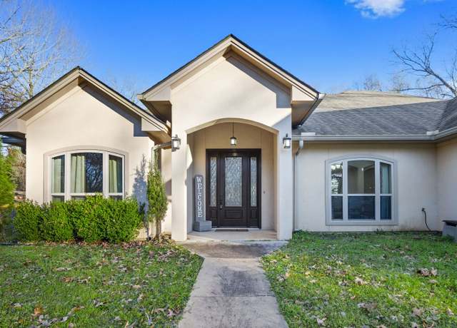 Property at 281 County Road 404, Nacogdoches, TX 75961, 3 beds, 2 baths