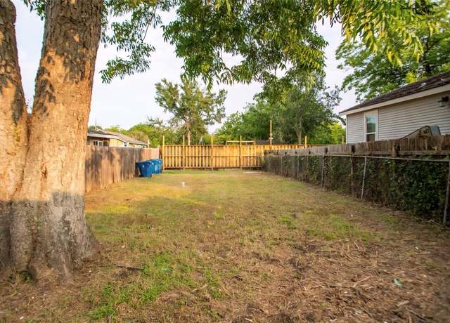 Property at 701 Lettie St, Richmond, TX 77469