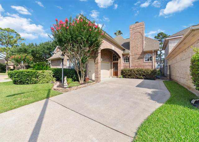 Property at 16718 Manningtree Ln, Spring, TX 77379, 3 beds, 2 baths