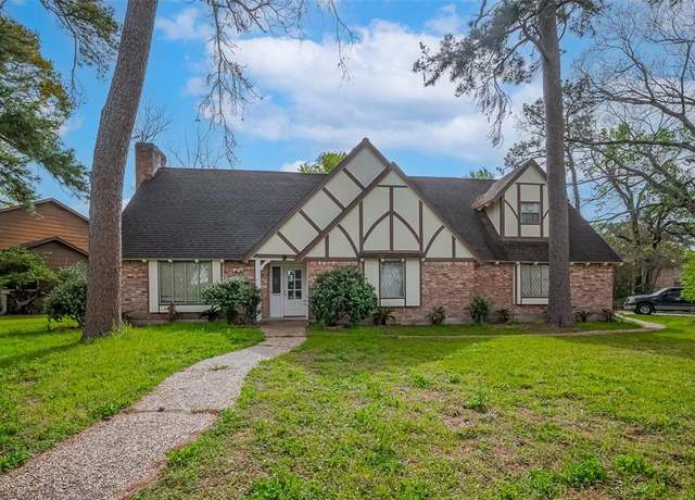 Property at 811 Loire Ln, Houston, TX 77090, 4 beds, 3 baths