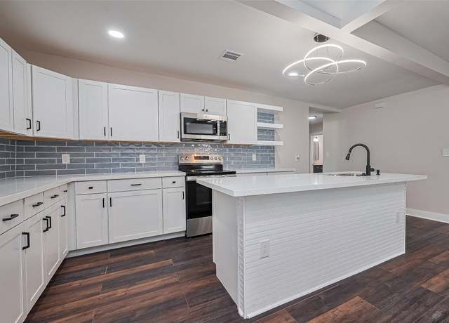 Property at 5032 Briscoe St, Houston, TX 77033, 4 beds, 3 baths