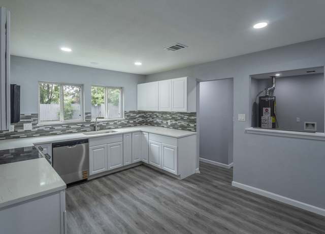 Property at 4118 Groton Dr, Houston, TX 77047, 3 beds, 2 baths