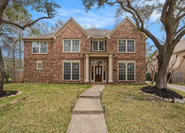 Property at 3710 Sand Myrtle Dr, Houston, TX 77059, 5 beds, 3.5 baths
