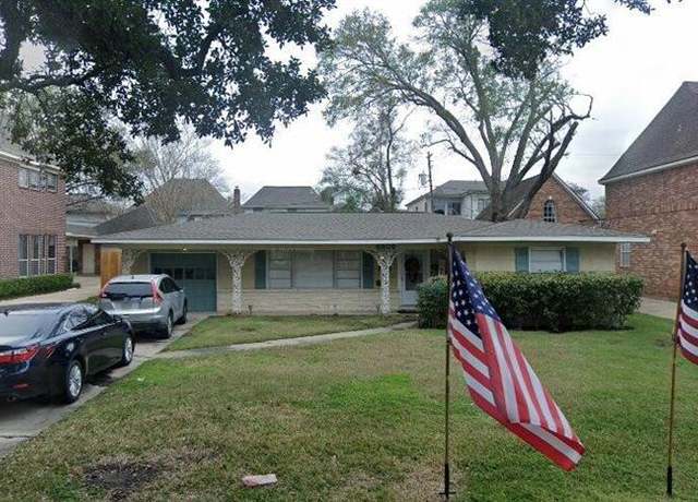 Property at 4802 Holly St, Bellaire, TX 77401, 3 beds, 2 baths