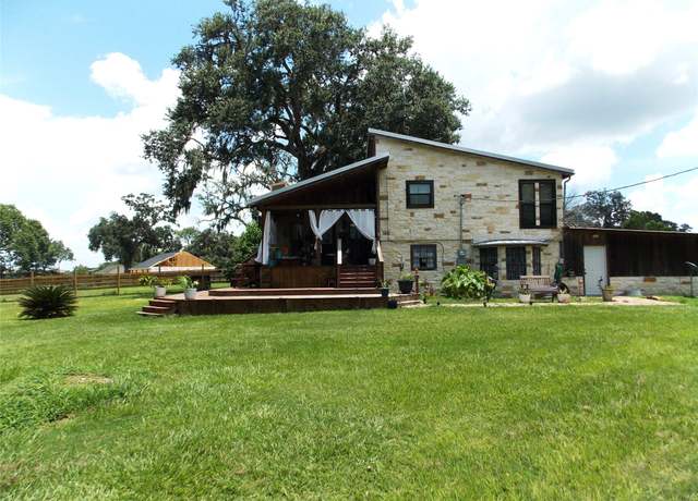 Property at 637 County Road 728b, Sweeny, TX 77480, 2 beds, 2 baths