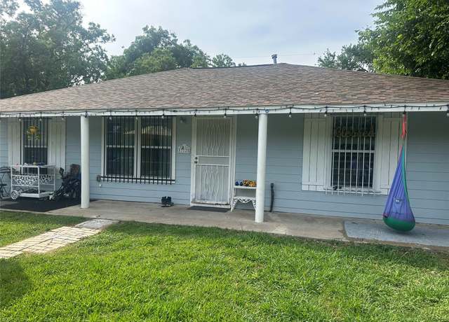 Property at 5325 Tarawa Rd, Houston, TX 77033, 3 beds, 1.5 baths