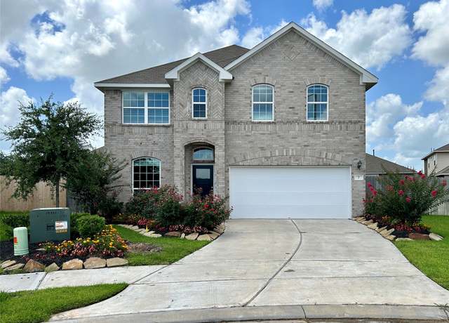 Property at 7 Riverwood Circle Ct, Angleton, TX 77515, 4 beds, 2.5 baths