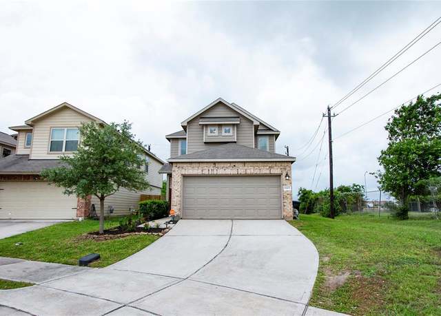 Property at 6402 Macroom Meadows Ln, Houston, TX 77048, 3 beds, 2.5 baths