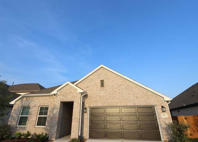 Property at 8610 Sun Coral Dr, Cypress, TX 77433, 3 beds, 2 baths