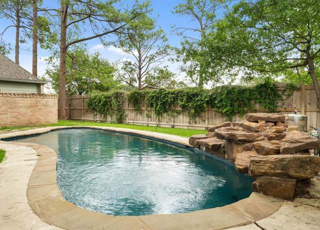 Property at 20003 Kingsland Blvd, Katy, TX 77450, 4 beds, 2.5 baths