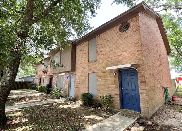 Property at 1031-1037 N Chenango St, Angleton, TX 77515, 4 baths