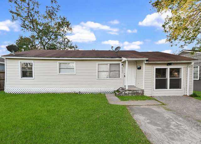 Property at 9306 Chesterfield Dr, Houston, TX 77051, 4 beds, 1 bath
