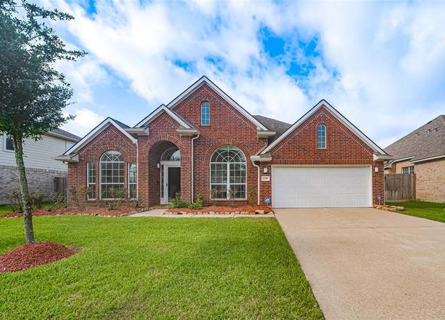 Property at 11316 Misty Morning St, Pearland, TX 77584, 3 beds, 2.5 baths