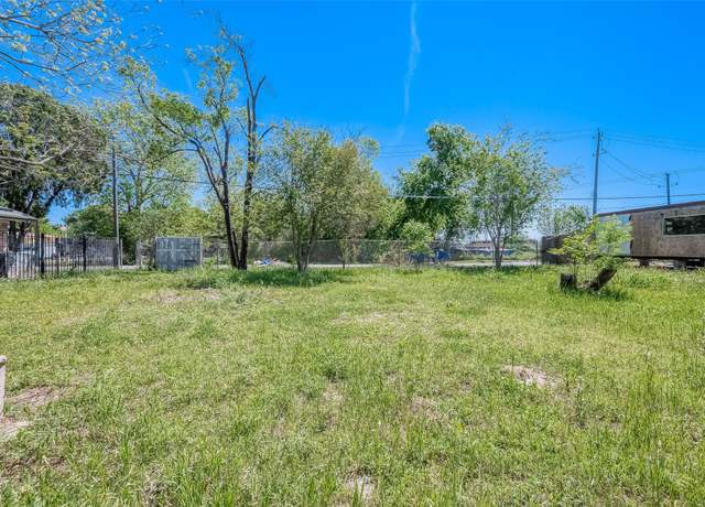 Property at 5525 Liberty Rd, Houston, TX 77026