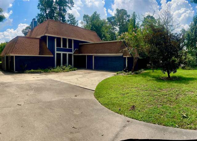 Property at 26 Cherry Hill Dr, Conroe, TX 77304, 4 beds, 2.5 baths