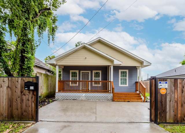 Property at 110 Amundsen St, Houston, TX 77009, 3 beds, 2 baths