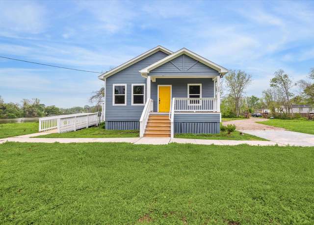 Property at 201 Smilie Rd, Angleton, TX 77515, 2 beds, 2 baths