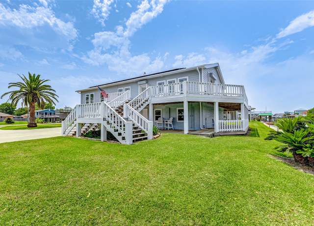 Property at 1100 Waterways Dr, Crystal Beach, TX 77650, 3 beds, 2.5 baths