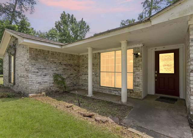 Property at 2395 Southline Rd, Conroe, TX 77384, 3 beds, 2 baths