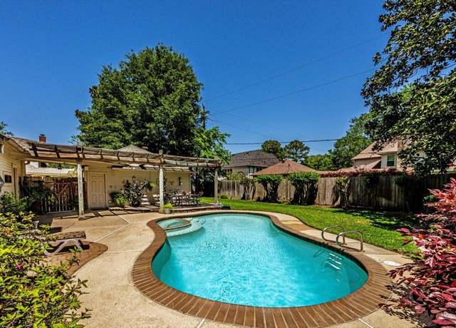Property at 17718 Dove Tree Ln, Spring, TX 77379, 4 beds, 3.5 baths