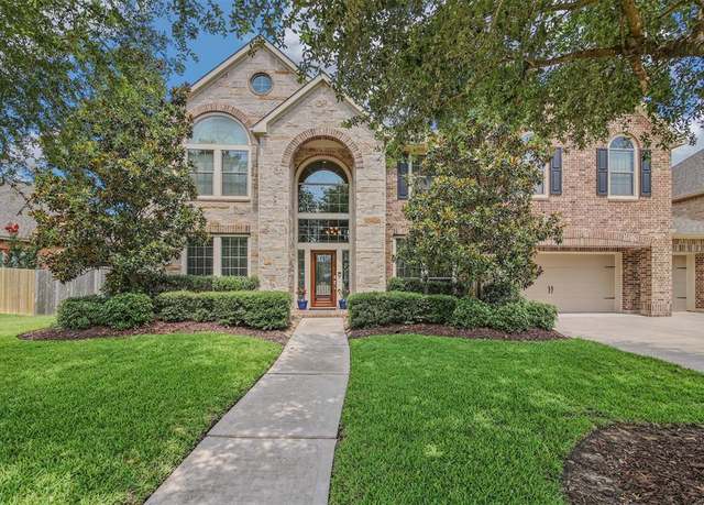 Property at 11319 Cypress Creek Lakes Dr, Cypress, TX 77433, 5 beds, 4.5 baths