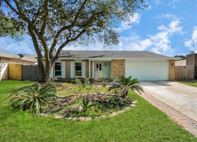 Property at 15627 Sierra Valle Dr, Houston, TX 77083, 4 beds, 2.5 baths