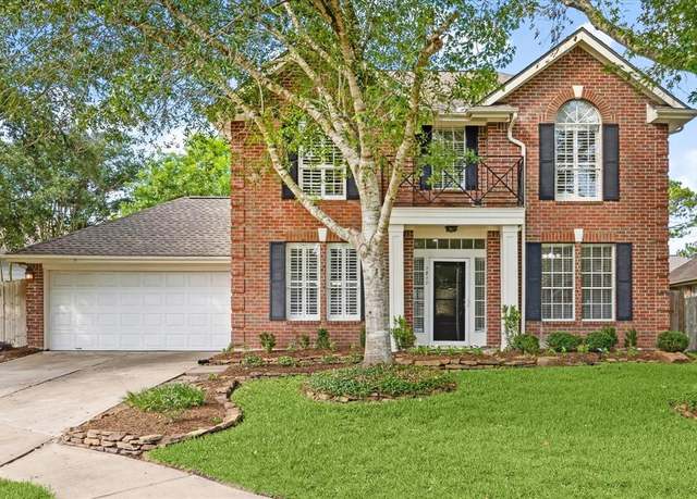 Property at 1811 Oakbrook Cir, Pearland, TX 77581, 4 beds, 2.5 baths