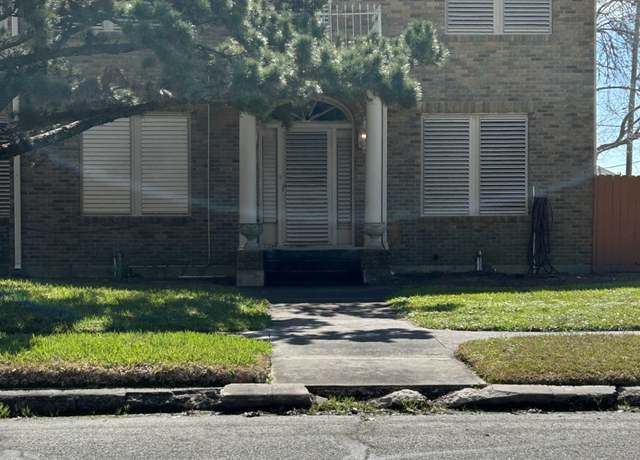 Property at 4427 Avenue O, Galveston, TX 77550, 3 beds, 1.5 baths